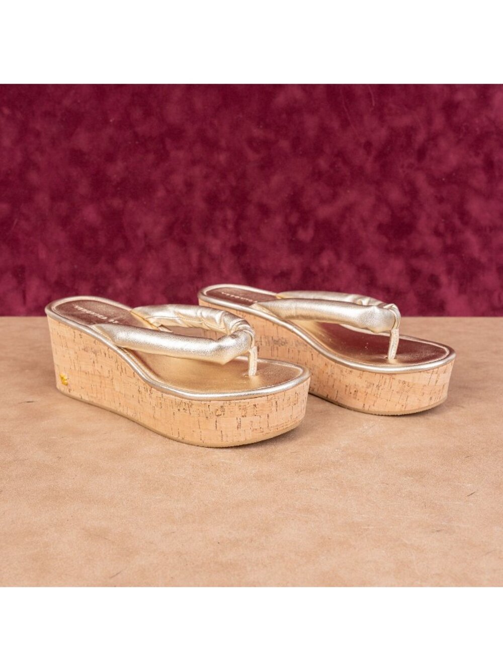 Veronica Beard Women Genocork Gold VB Logo Platform Sandals Sz 9